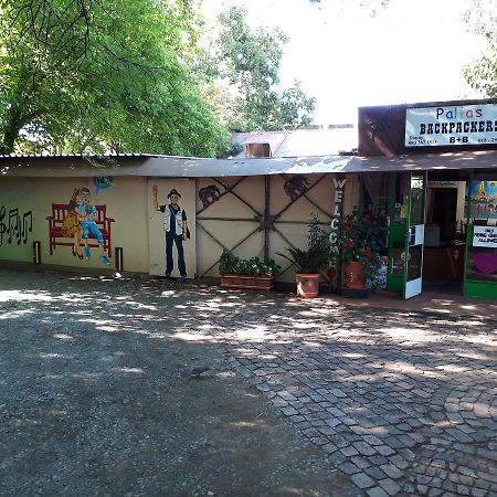 Paljas Backpackers Potchefstroom Exterior foto