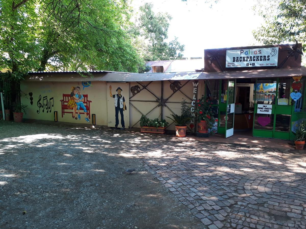 Paljas Backpackers Potchefstroom Exterior foto
