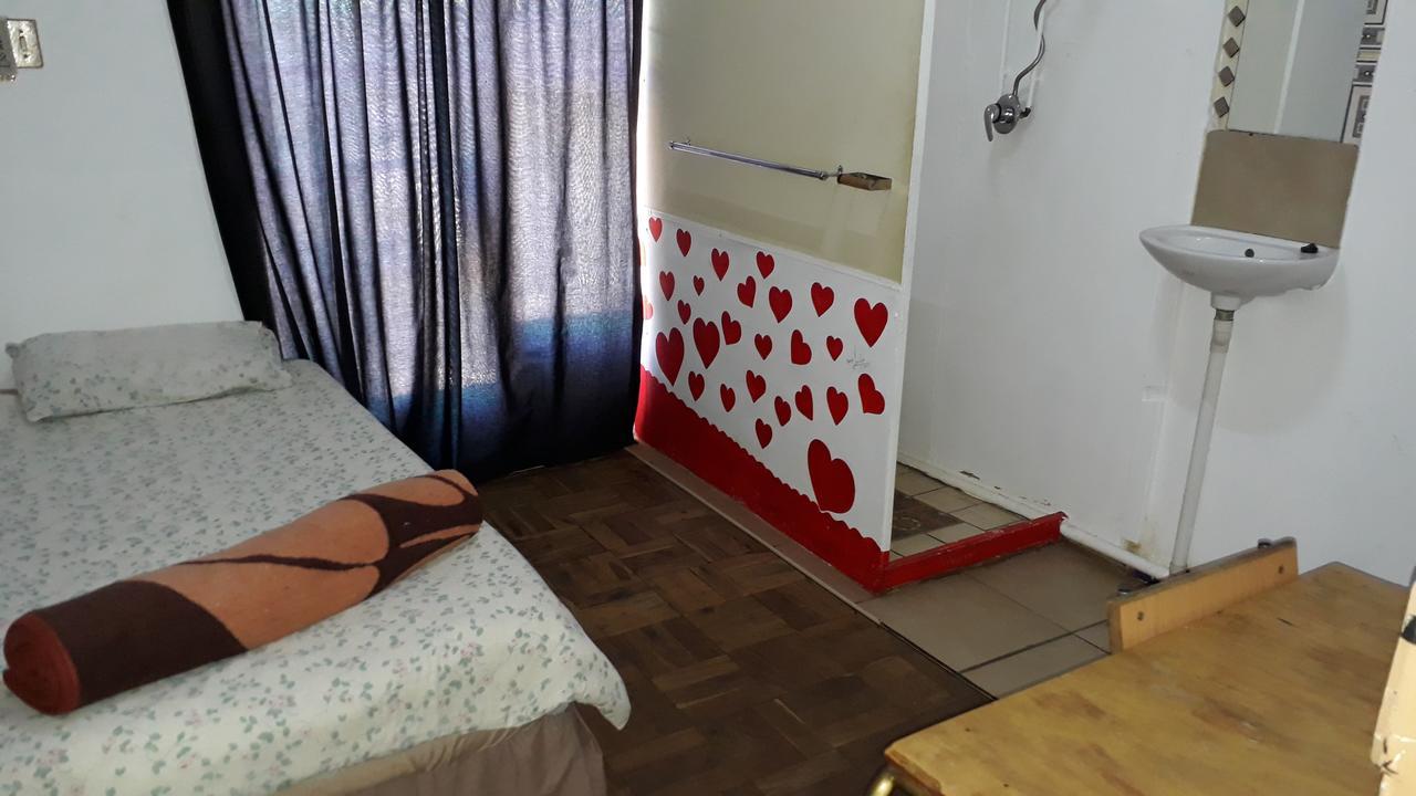 Paljas Backpackers Potchefstroom Exterior foto
